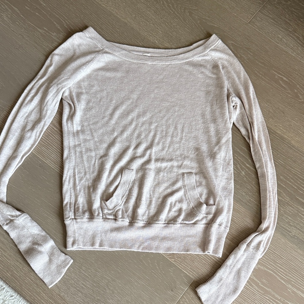 Lululemon Chai sweater size 4 lightweight long sleeve